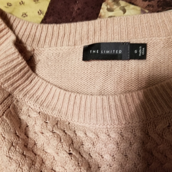 Sweater - Picture 4 of 4